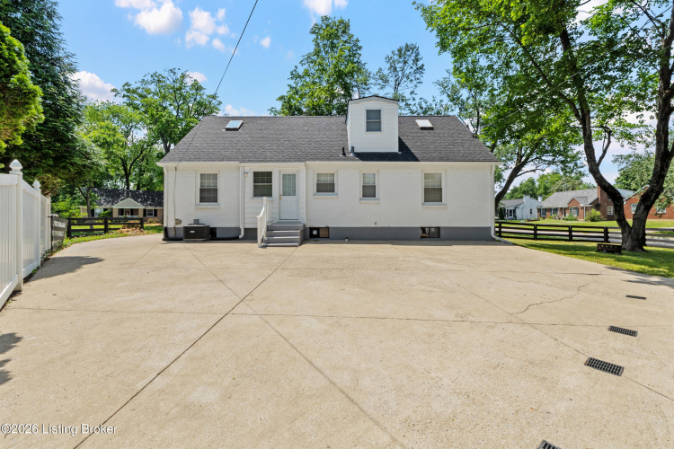 Listing Image 47