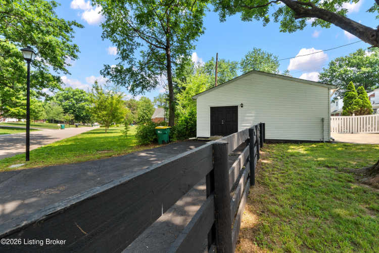 Listing Image 51