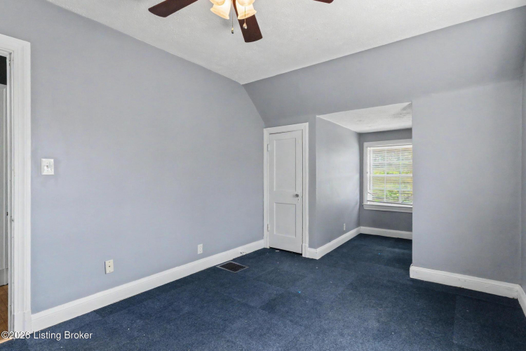 Listing Image 34
