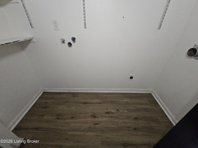 Listing Image 42
