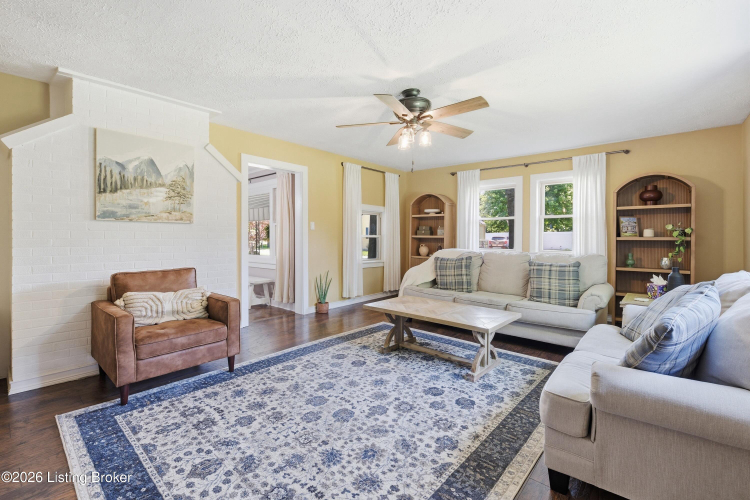 Listing Image 12