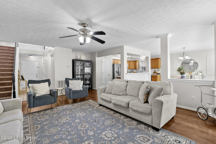 Listing Image 15