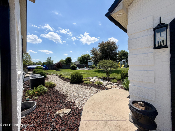 Listing Image 56