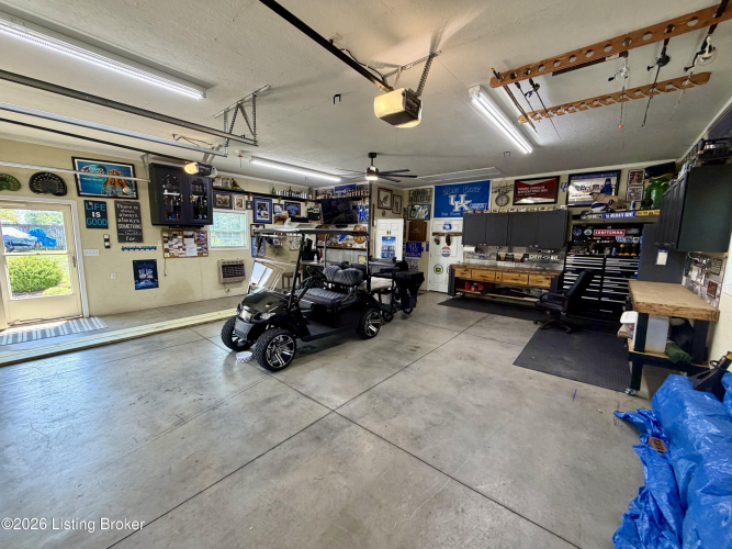 Listing Image 58