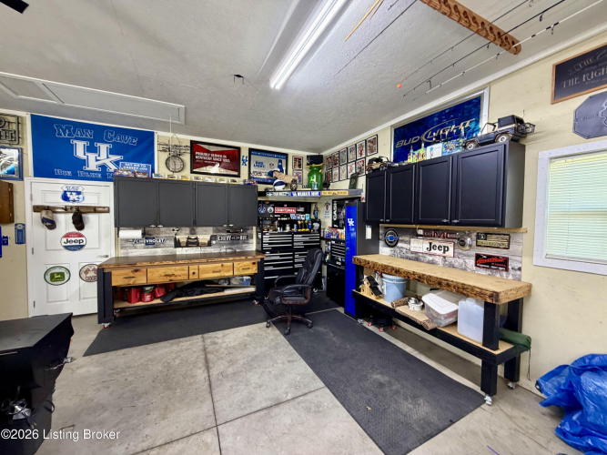 Listing Image 59