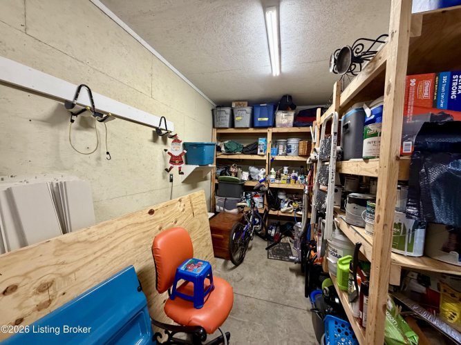 Listing Image 63