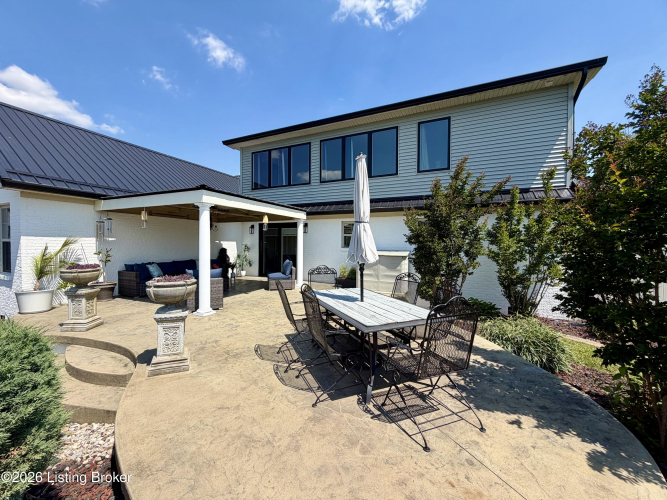 Listing Image 79