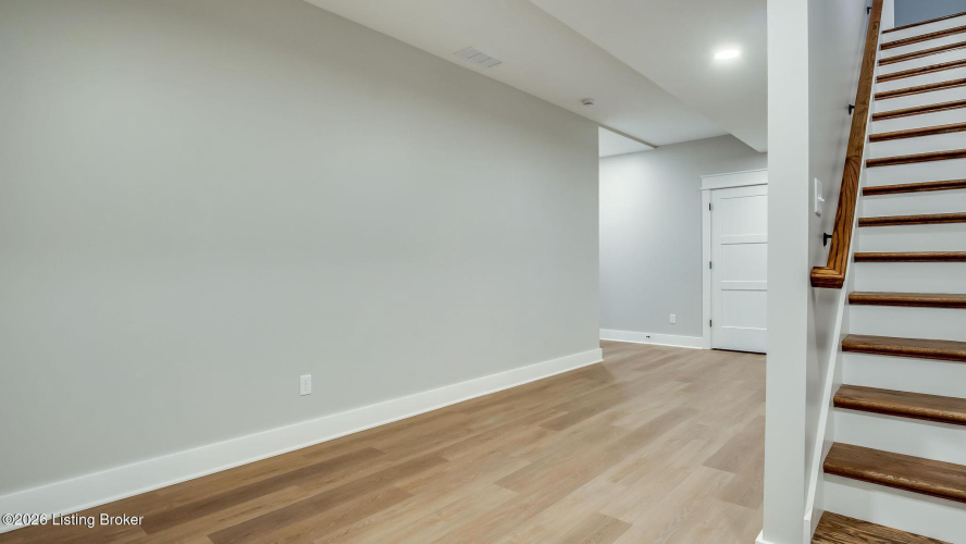 Listing Image 65