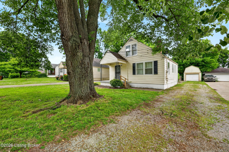 Listing Image 5