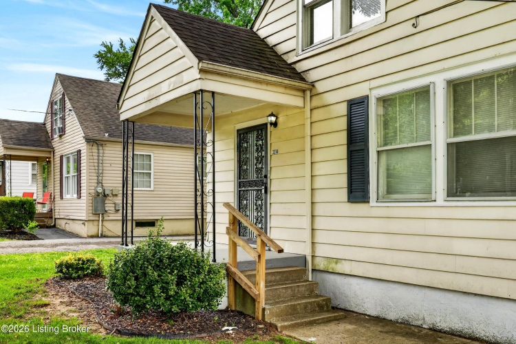 Listing Image 7