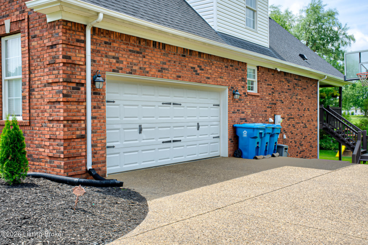 Listing Image 44