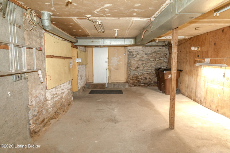 Listing Image 41