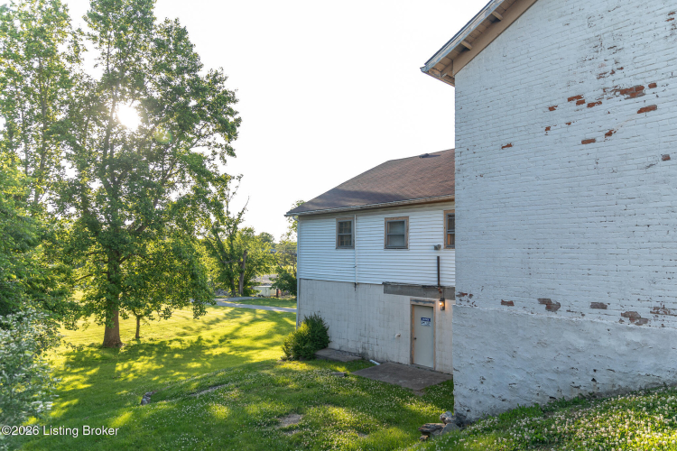 Listing Image 45