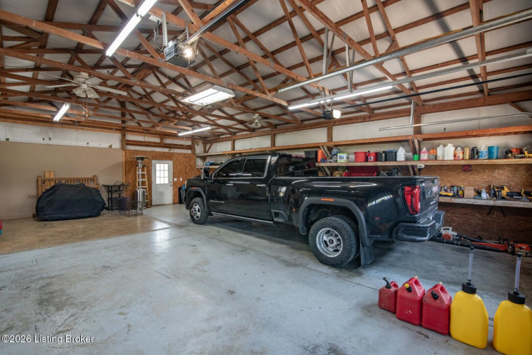 Listing Image 44