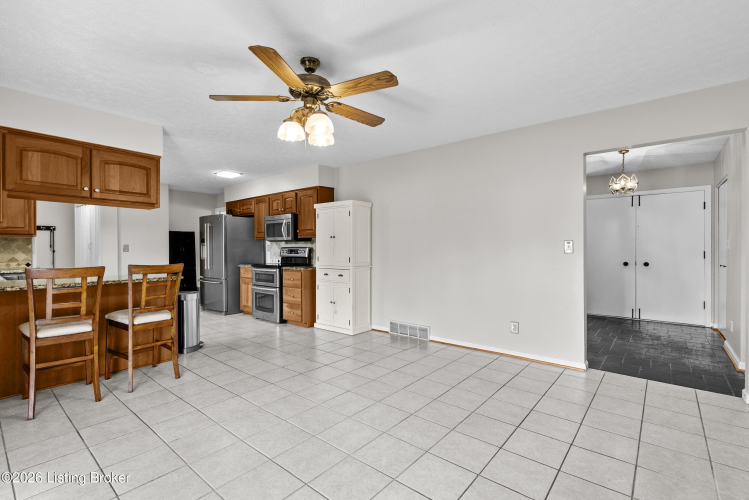 Listing Image 39
