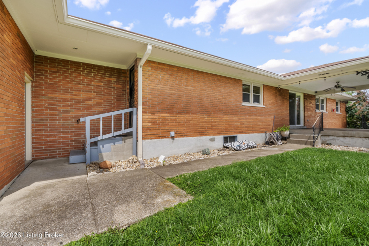 Listing Image 67