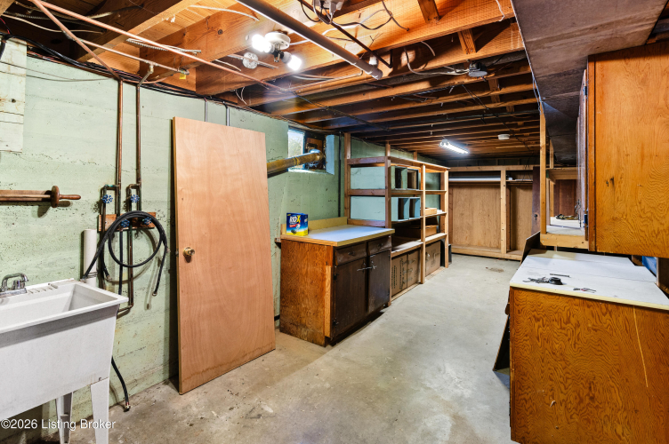 Listing Image 41
