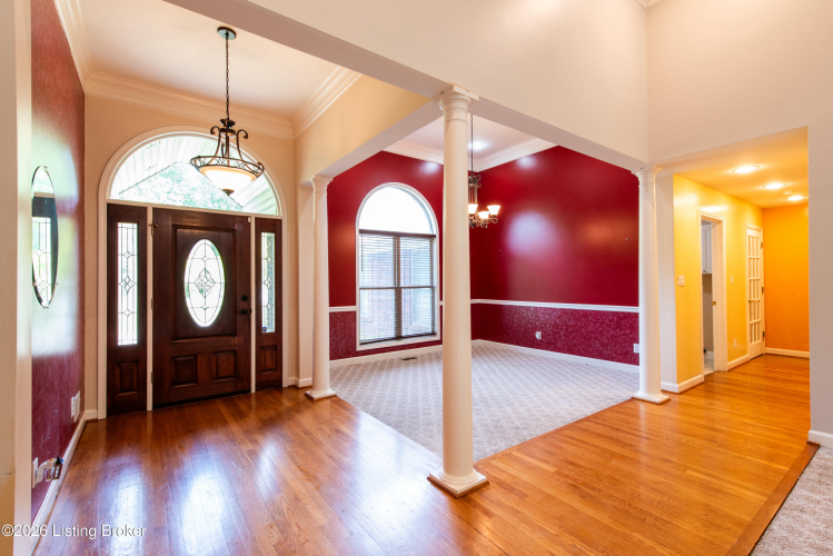 Listing Image 4