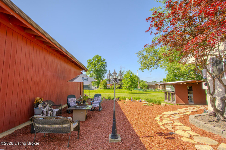 Listing Image 64
