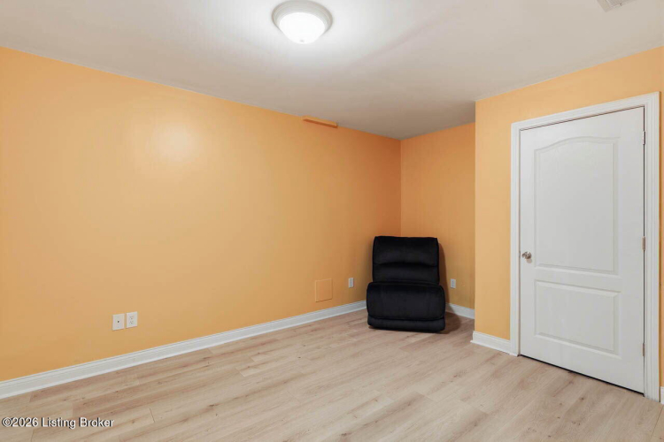 Listing Image 55