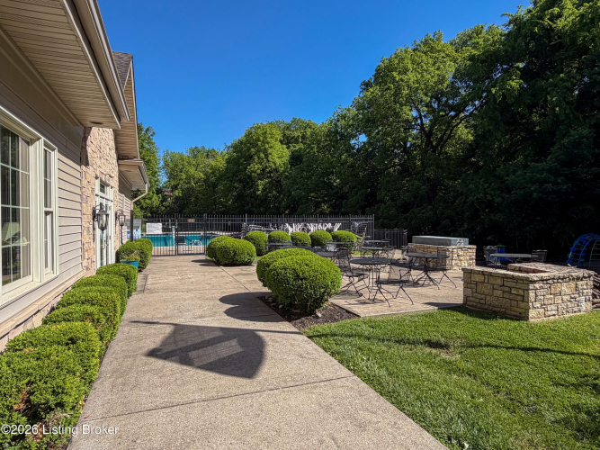 Listing Image 52