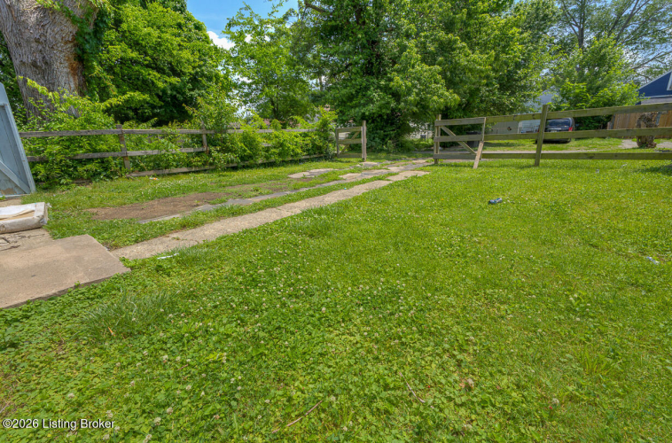 Listing Image 17