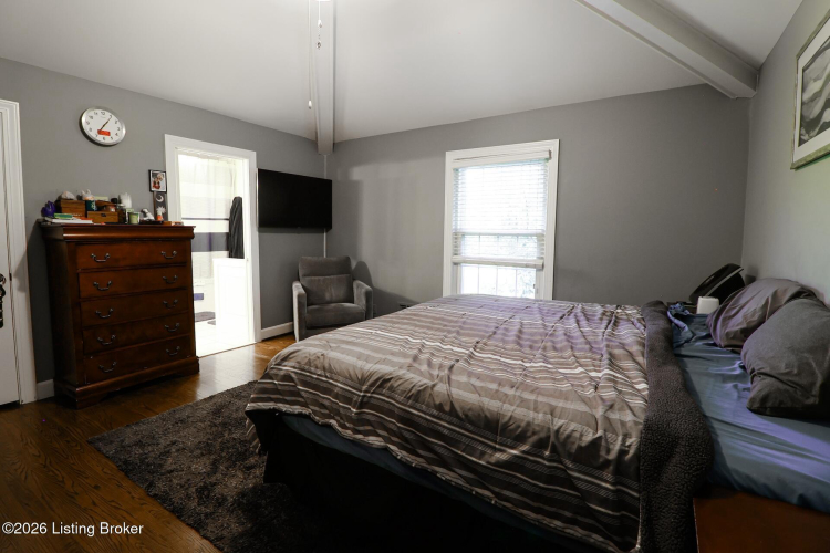 Listing Image 54