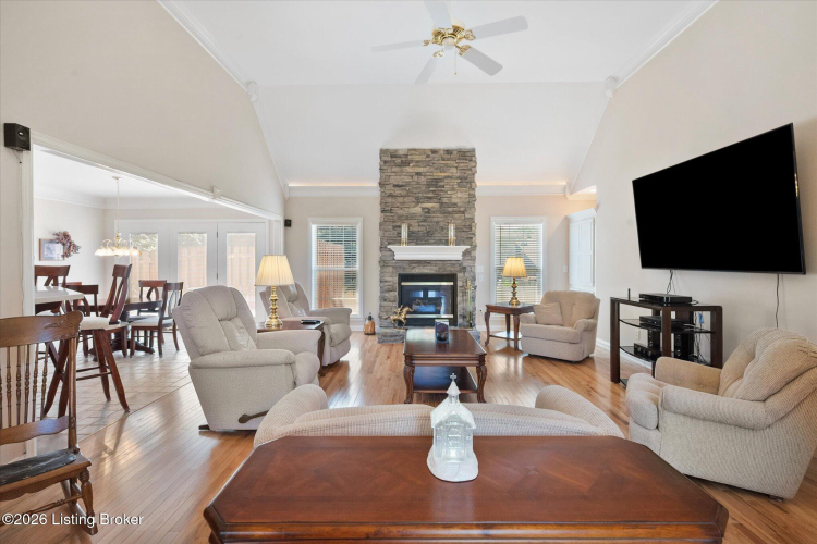 Listing Image 21