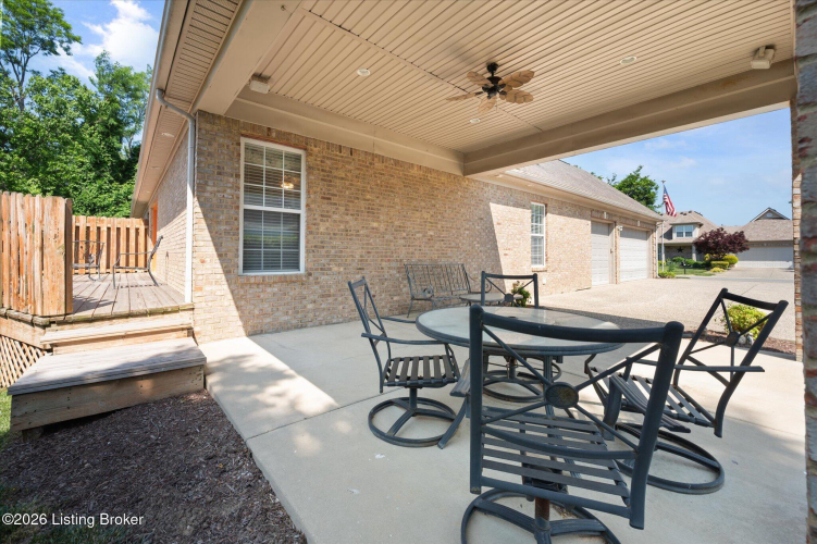 Listing Image 6