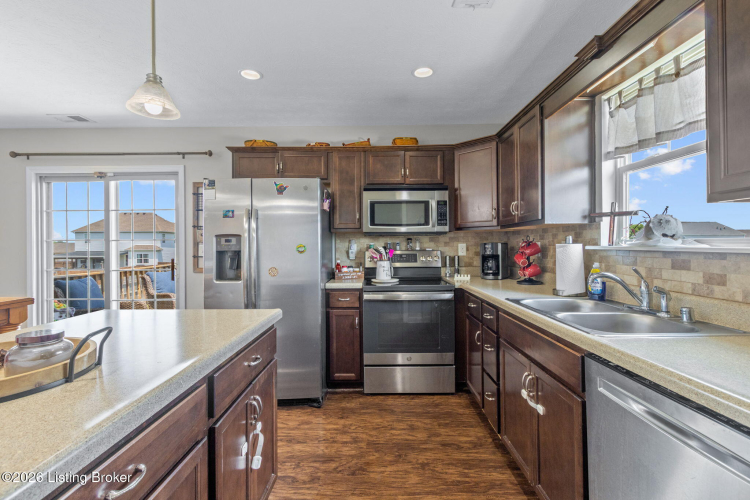 Listing Image 19