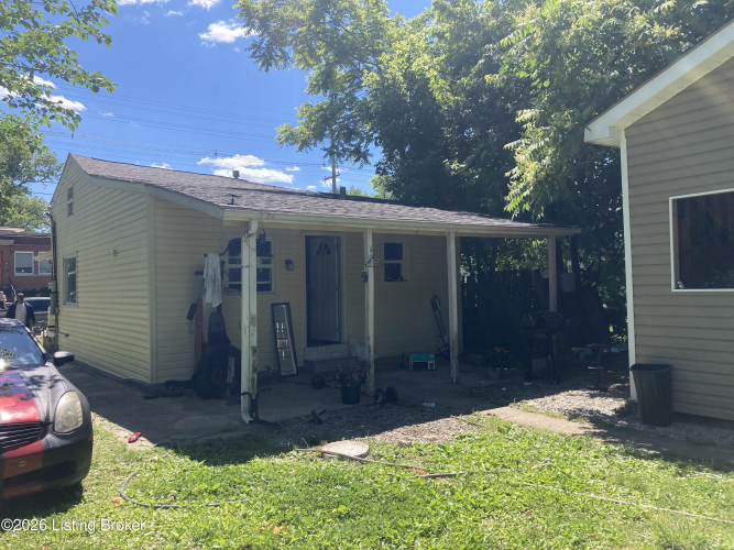 Listing Image 3