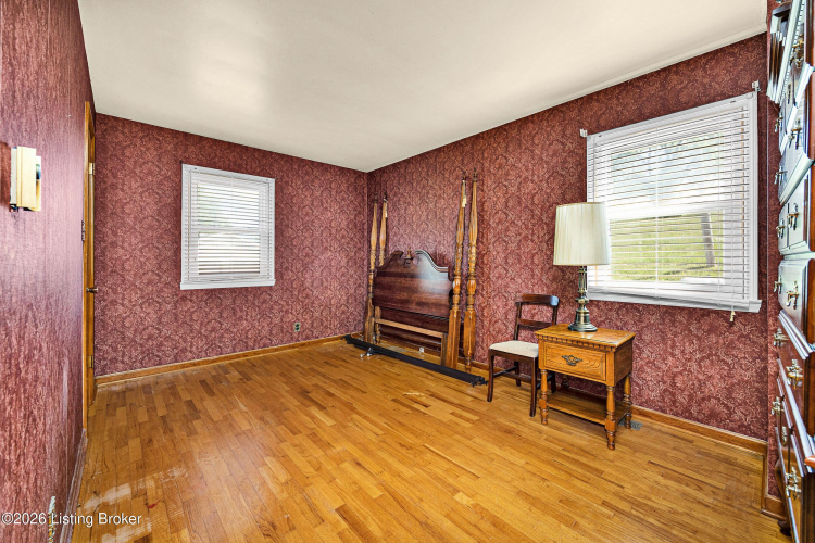 Listing Image 18