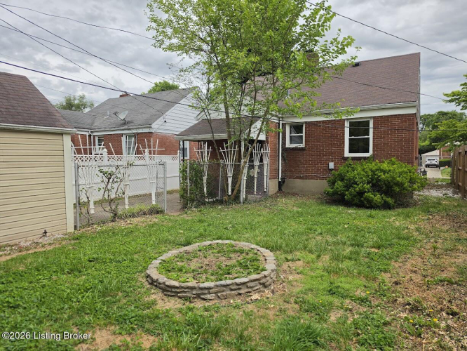 Listing Image 8