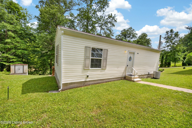 Listing Image 4