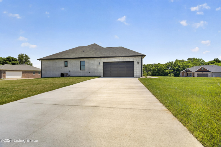 Listing Image 45