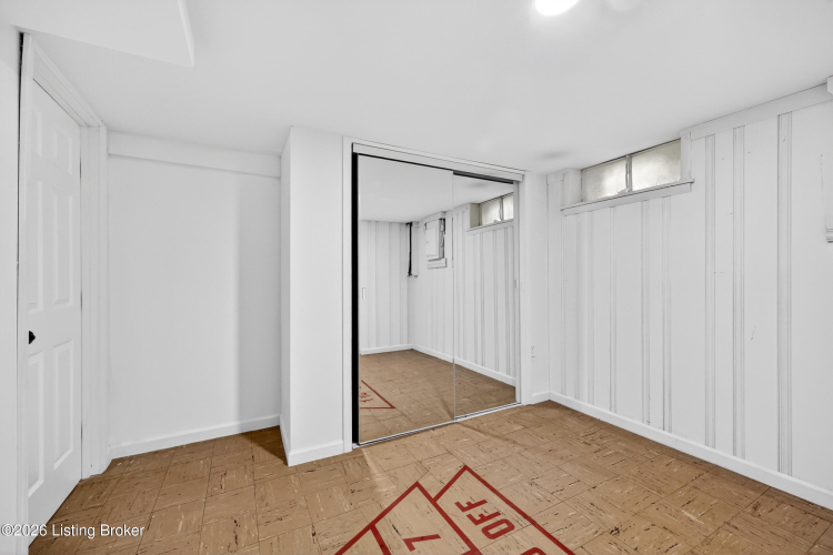 Listing Image 28