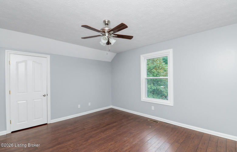 Listing Image 34