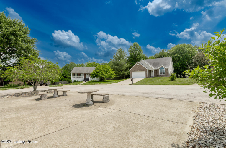 Listing Image 45