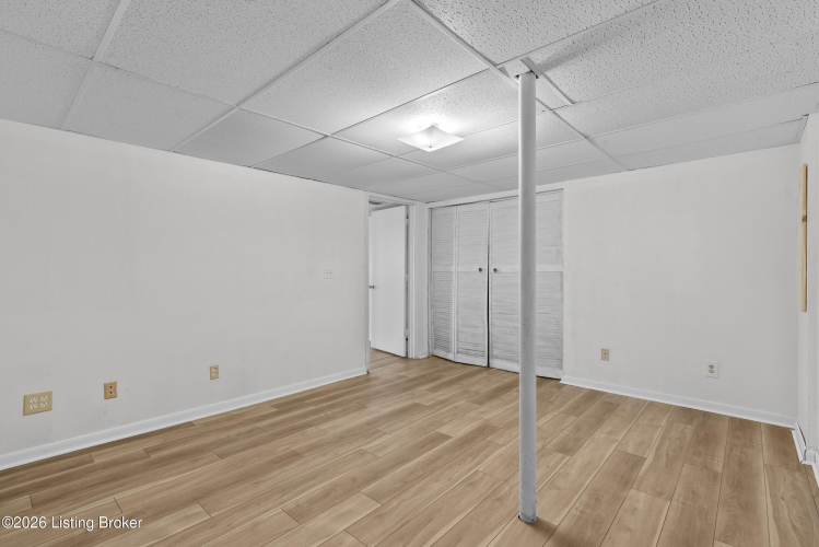 Listing Image 30