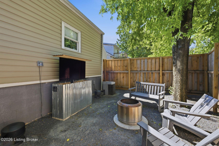 Listing Image 18