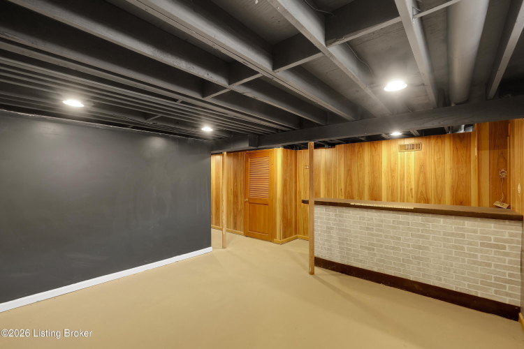 Listing Image 39