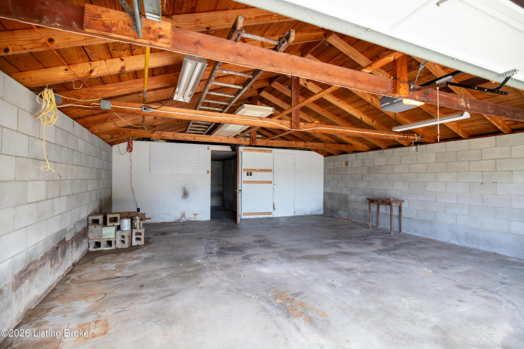 Listing Image 37
