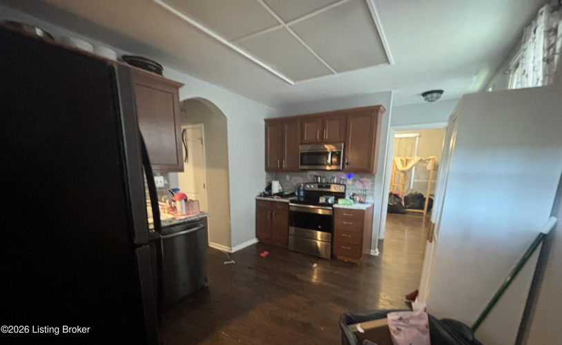 Listing Image 6