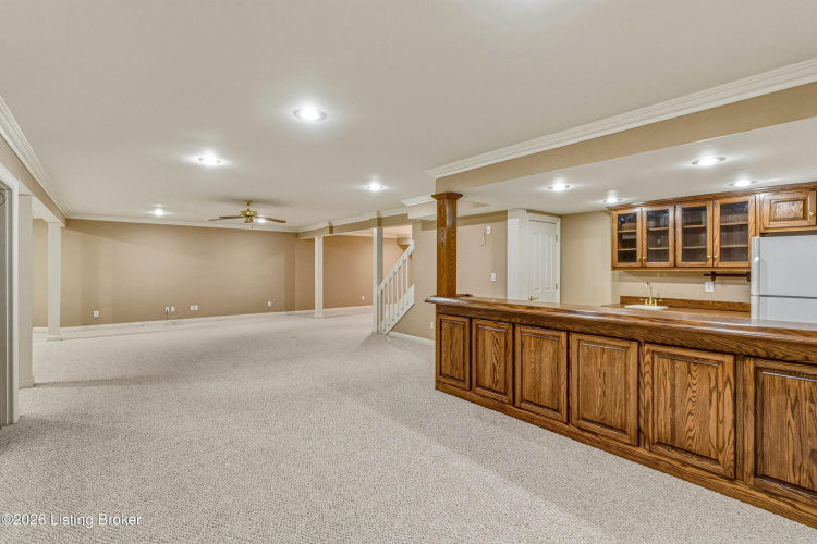 Listing Image 52