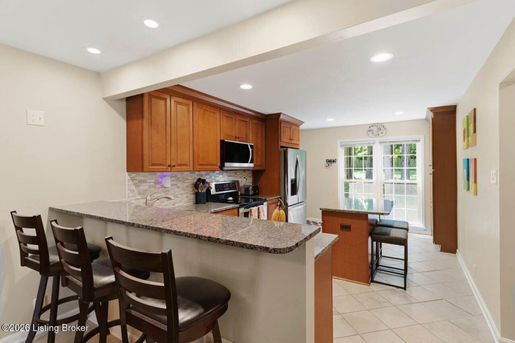 Listing Image 15