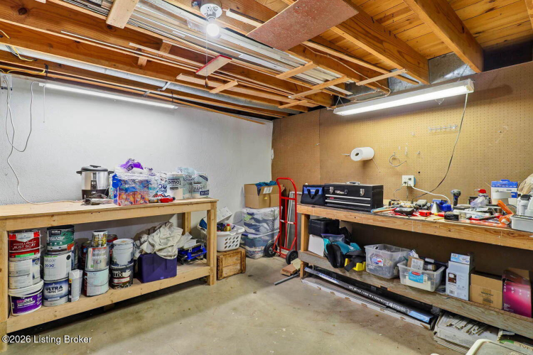 Listing Image 40