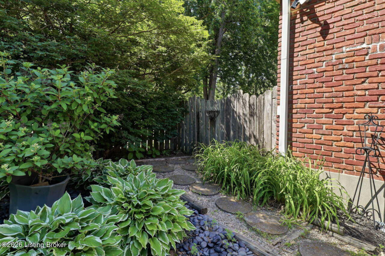 Listing Image 56
