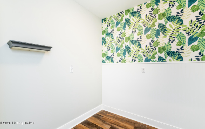 Listing Image 122