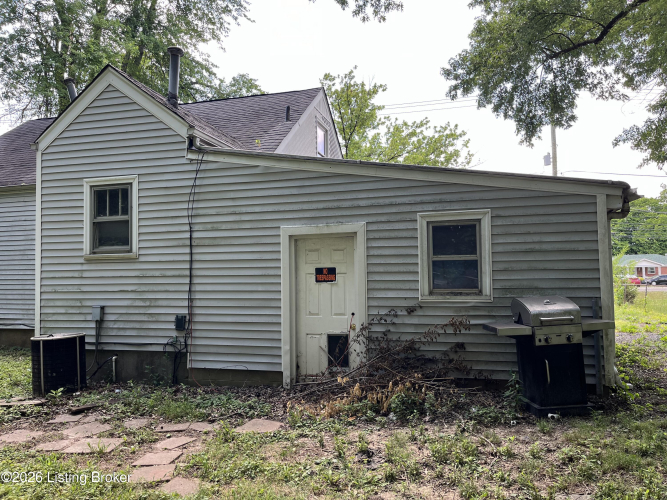Listing Image 8