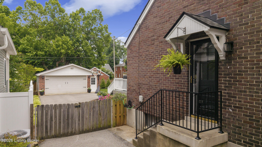 Listing Image 46